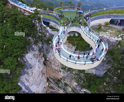 黔江到雲陽怎麼坐車？坐車方式多元，各有千秋。